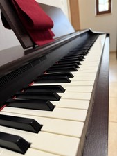Piano forte elettrico usato  Villa Castelli