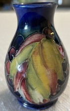 Moorcroft pottery leaf for sale  Saint Petersburg