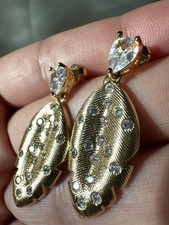 Earring feather chic for sale Earring feather chic for sale  WOKING