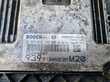 Centralina motore ecu usato  Torino