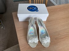 Size wedding shoes for sale  LINCOLN