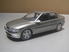 Schuco Opel Vectra Sedan Cinza Metálico Escala 1/43 Fabricado na Alemanha Estado Perfeito comprar usado  Enviando para Brazil