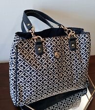 Tommy hilfiger handbag for sale  Edmond