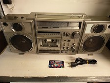 Radio cassette style d'occasion Radio cassette style d'occasion  Esvres