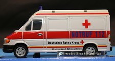 Mercedes Benz Sprinter Van Ambulance 1:43 carro fundido Bauer Cararama comprar usado  Enviando para Brazil