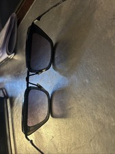 Magnifique lunette mikli d'occasion  Orange