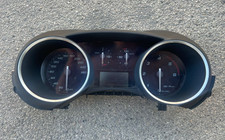 Quadro strumenti contachilomet usato  Andria