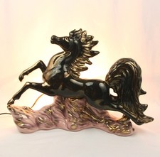 Luminária de mesa vintage Hallfield cavalo galopante cerâmica luz de TV década de 1950 caprichoso, usado comprar usado  Enviando para Brazil