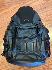 Oakley Kitchen Sink LX Mochila Designer Brilhante Stealth Preta Bolsa Militar Luxo comprar usado  Enviando para Brazil