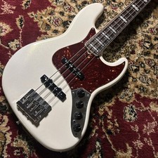 Usado, Fender Fender American Ultra Jazz Bass Rosewood Fingerboard Arctic Pearl comprar usado Usado, Fender Fender American Ultra Jazz Bass Rosewood Fingerboard Arctic Pearl comprar usado  Enviando para Brazil