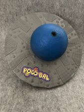 Vintage 1986 Hasbro Pogo Ball - Bola Azul com Plataforma Cinza Anos 80 Brinquedos Nostalgia comprar usado  Enviando para Brazil