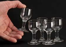 Petits verres ballon d'occasion  Fontenay-le-Comte
