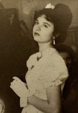Foto vintage feminina retrô soviética da década de 1950 menina jovem beleza morena P&B comprar usado  Enviando para Brazil