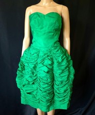 VESTIDO DE FESTA ESMERALDA TAFFETA Vintage Anos 1950 Anos 60 Saia Bolha Ruched Sem Alças P, usado comprar usado  Enviando para Brazil