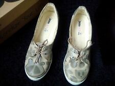 Chaussures derbies happy d'occasion  Château-Landon