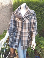 Veste cape marque d'occasion  Montigny-le-Bretonneux