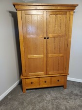 Bedroom. suite oak for sale  Ada