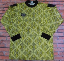 Umbro jersey shirt d'occasion  Expédié en Belgium