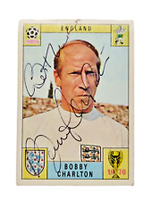 Signed bobby charlton d'occasion  Expédié en Belgium