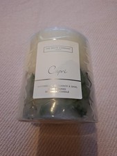 White company capri for sale  BANBRIDGE