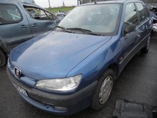 Amortisseur gauche peugeot d'occasion  Haubourdin