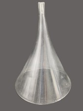 Ancien entonnoir verre d'occasion  Montélimar