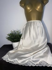 Beautiful cream silk for sale Beautiful cream silk for sale  NOTTINGHAM