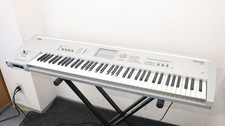 Korg triton pro d'occasion  Expédié en Belgium