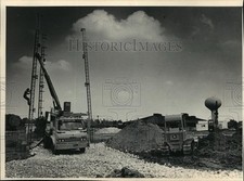 1987 Press Photo 2 vias rádio construção torre de comunicações -Waukesha County comprar usado  Enviando para Brazil