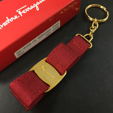 Chaveiro Salvatore Ferragamo Vara fita tom vermelho/ouro bolsa charme/2AD2773 comprar usado  Enviando para Brazil