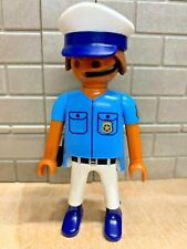 Playmobil personnage policier d'occasion  Saint-Loup-Géanges