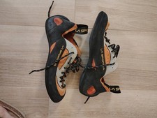Scarpe scarpette arrampicata usato  Sarezzo