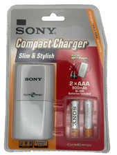 Usado, Dock carregador de bateria recarregável Sony AA AAA 1.2v Ni-MH e 2 pilhas AAA comprar usado  Enviando para Brazil
