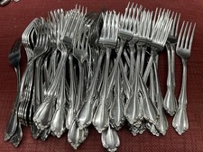 Set oneida dinner for sale  Post