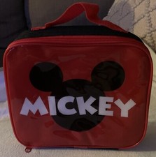 Lancheira Disney’s Mickey Mouse vermelha isolada infantil com zíper - Nova sem etiquetas - comprar usado Lancheira Disney’s Mickey Mouse vermelha isolada infantil com zíper - Nova sem etiquetas - comprar usado  Enviando para Brazil