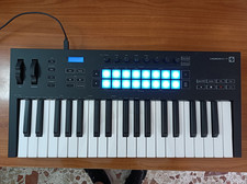 Novation launchkey mk3 usato  Italia