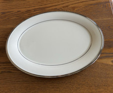 PRATO DE SERVIR LENOX SOLITÁRIO 16 3/4" ARO MARFIM E PLATINA ELEGÂNCIA VINTAGE, usado comprar usado  Enviando para Brazil