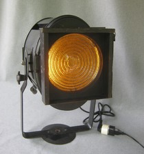 Ancien projecteur cinéma d'occasion  France