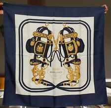 Foulard carré hermès d'occasion  Saint-Martin-de-Seignanx
