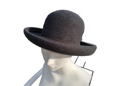 Cappello donna lana usato  Cervia