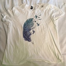 Camiseta Flock of Birds Flying Feather Design (G feminina) comprar usado Camiseta Flock of Birds Flying Feather Design (G feminina) comprar usado  Enviando para Brazil
