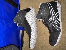 Asics aggressor men for sale  Huntington