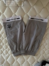 Pantaloncini corti uomo usato  Cesena
