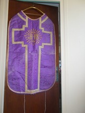 Chasuble etole mauve d'occasion  Chamalières