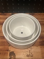 White round modern for sale  Barrington