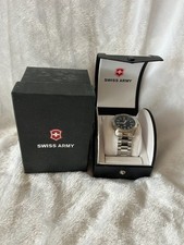 Relógio suíço Victorinox prata masculino resistente à água 100m caixa incluída comprar usado Relógio suíço Victorinox prata masculino resistente à água 100m caixa incluída comprar usado  Enviando para Brazil