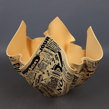 Usado, Vaso Cartoccio Giornale Materiale Plastico Beige Nero Design Modernariato 1970 comprar usado  Enviando para Brazil