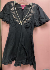 Usado, Vestido bordado preto Betsey Johnson comprar usado  Enviando para Brazil