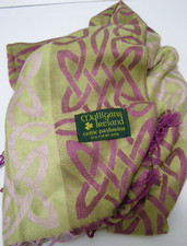 Novo sem etiquetas - Cachecol de seda Mulligans Ireland Celtic Pashmina - Verde roxo rosa 13" x 65", usado comprar usado Novo sem etiquetas - Cachecol de seda Mulligans Ireland Celtic Pashmina - Verde roxo rosa 13" x 65", usado comprar usado  Enviando para Brazil
