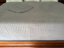Uggs twin comforter for sale  Easton